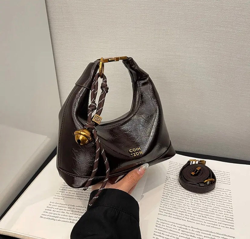 Women's Retro leather shoulder Bag