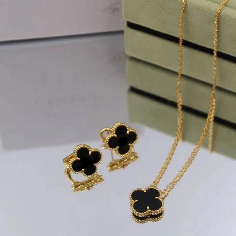 Black clover jewellery set